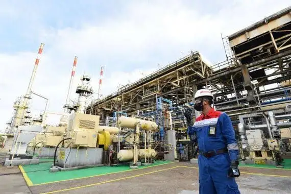 Agen Solar Industri Kediri Kota Resmi untuk Kebutuhan Operasional